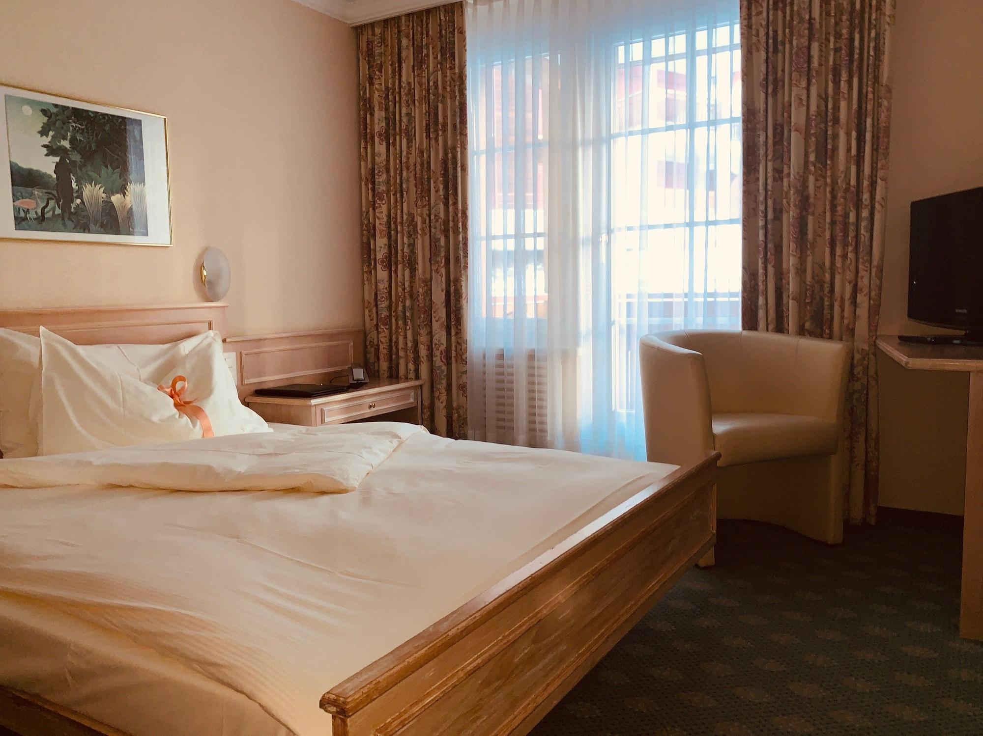 Wellnesshotel Schweizerhof Saas-Fee Bagian luar foto