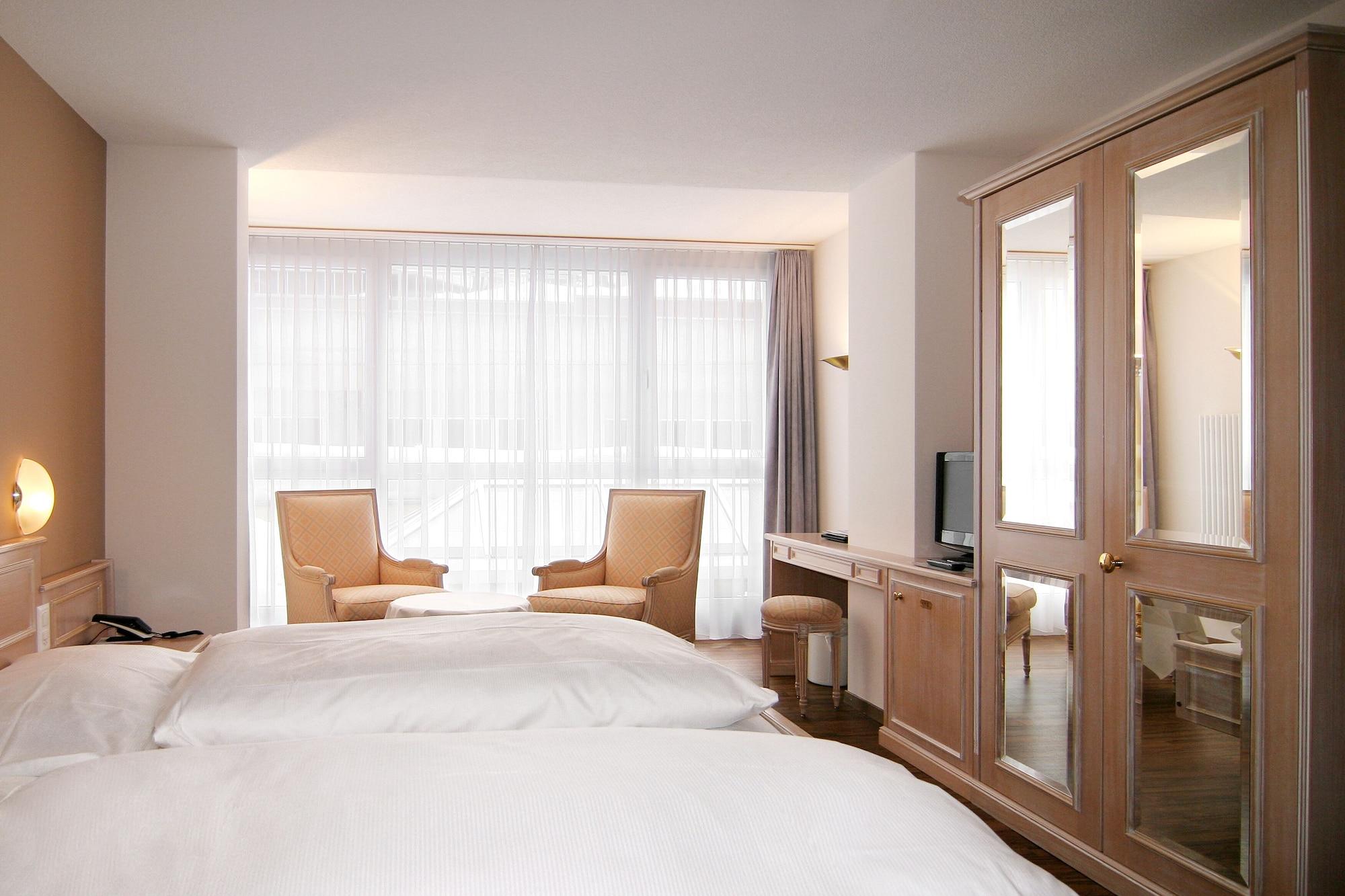 Wellnesshotel Schweizerhof Saas-Fee Bagian luar foto
