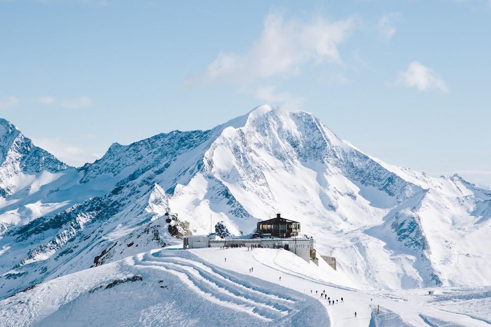 Wellnesshotel Schweizerhof Saas-Fee Bagian luar foto